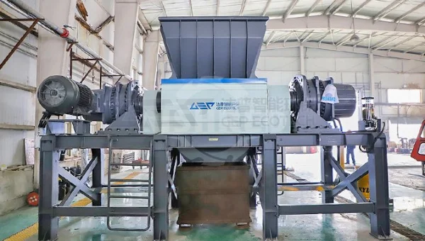 Dvouhřídelový Drtič